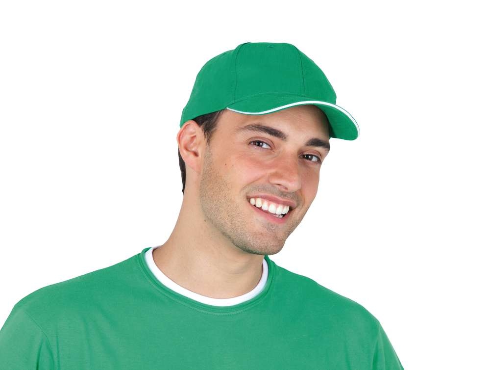 Бейсболка мужская зеленая. Бейсболка, зеленый. Человек в кепке. Зеленая кепка. Кепка мужская.