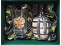 Подарочный набор «Боевые 100 грамм», штоф- керамика, стакан- стекло, алюминий
