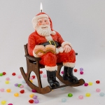 Новогодняя свеча "Санта в кресле"