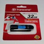Флеш накопитель 32GB Transcend JetFlash 790, USB 3.0, Черный/Синий