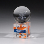 Награда из стекла в форме глобуса на постаменте CA802