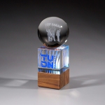 Награда из прозрачного стекла и натурального дерева (американский орех) CV662 A